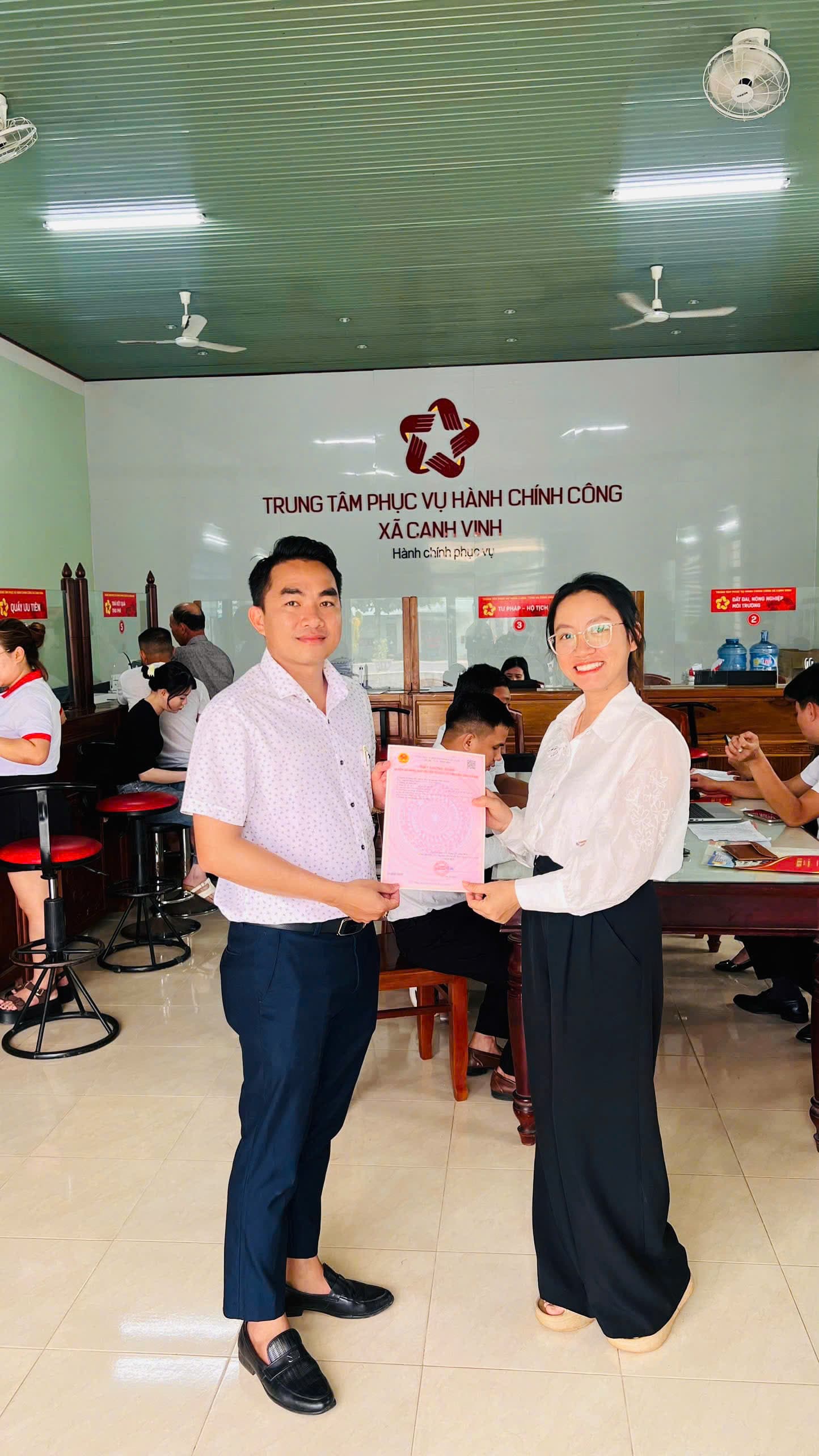 Khách hàng Tuấn Phúc Thịnh Land công chứng sổ đỏ — ảnh 1